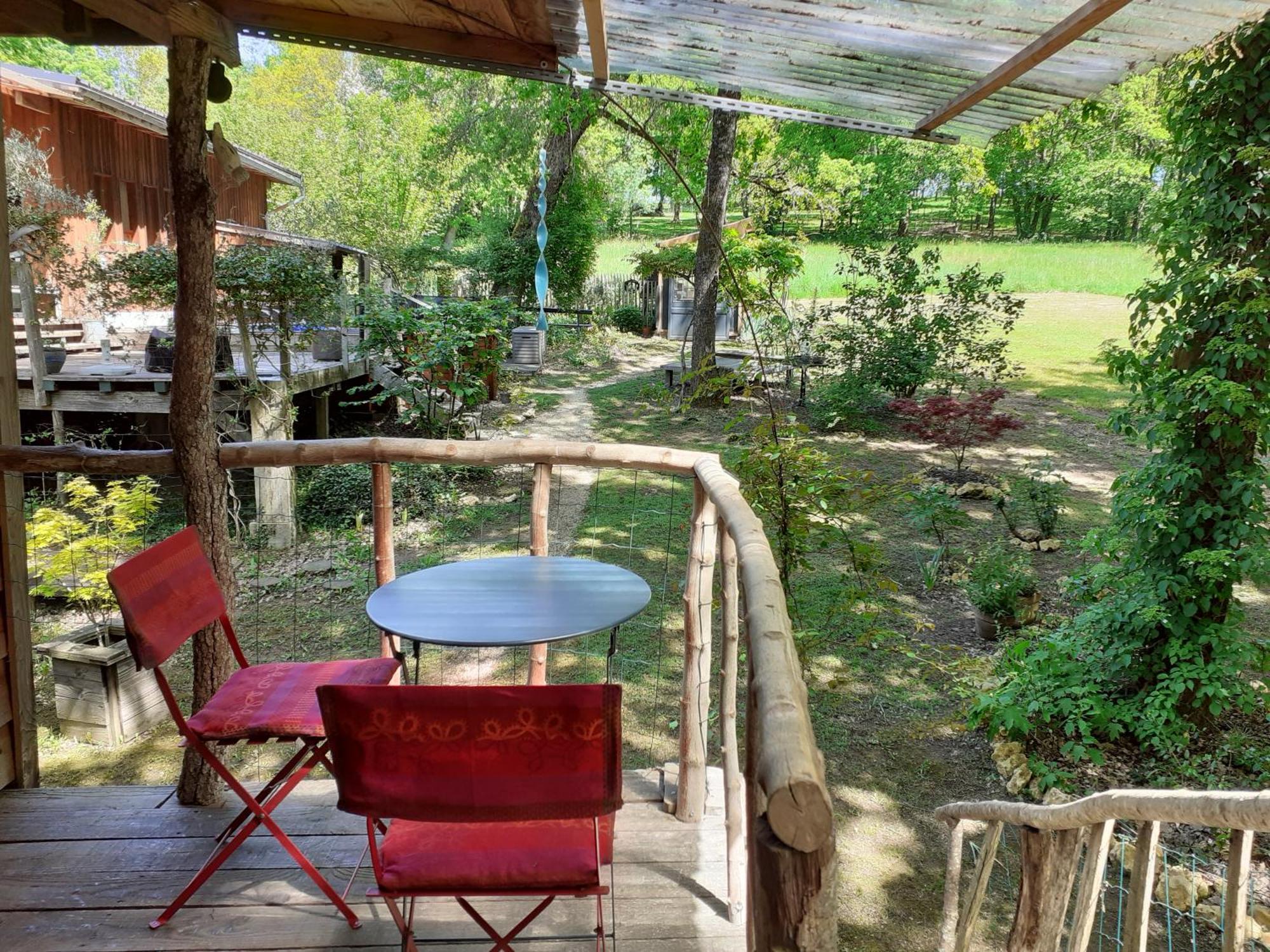 Couze-et-Saint-Front La Cabane De L'Oiseau المظهر الخارجي الصورة